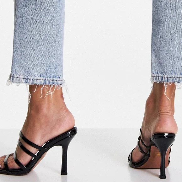 Pointed Insole Heeled Heels - Black - Picture 3 of 3